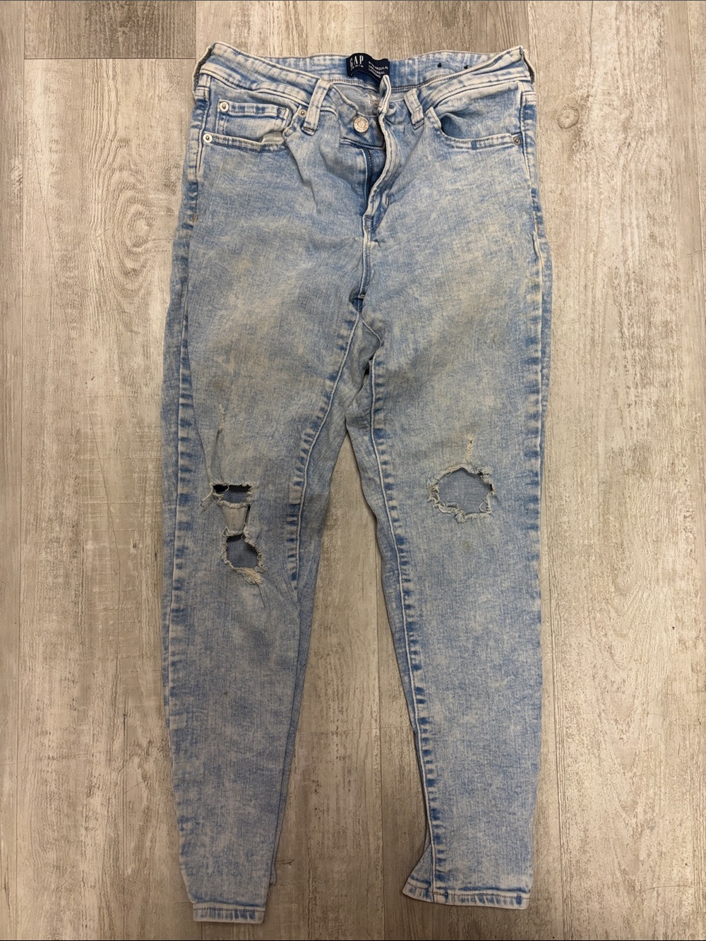 GAP Light Wash Ripped Skinny Jeans - Men